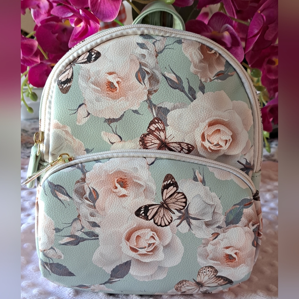 Luv Betsey by Betsey Johnson Women’s  Floral Print Backpack